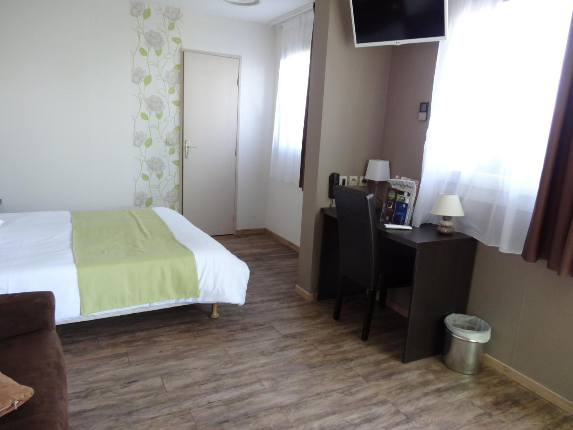 Hotel Restaurant Des Portes De Meuse Pagny-sur-Meuse Kamer foto