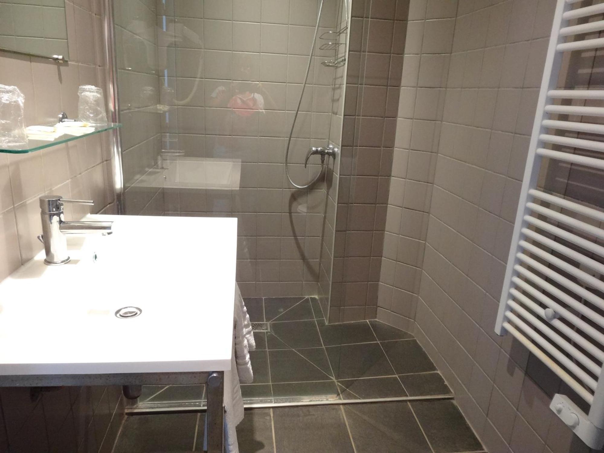 Hotel Restaurant Des Portes De Meuse Pagny-sur-Meuse Kamer foto